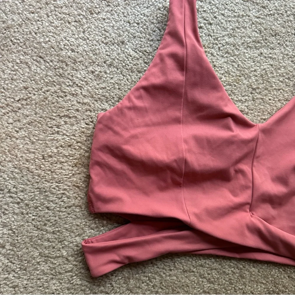CALIA by Carrie Underwood Mauve Twist Front Sports Bra - Picture 2 of 8